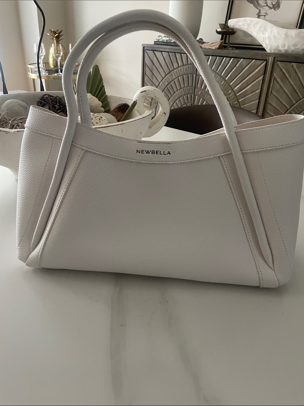 Newbella White Leather handbag